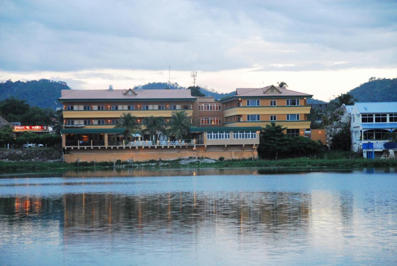 Peten Esplendido Flores Pokój zdjęcie